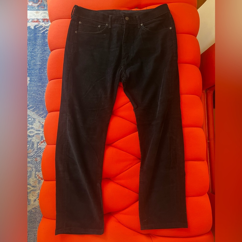 Black Levi's 505 corduroy chords like new 36W 29L